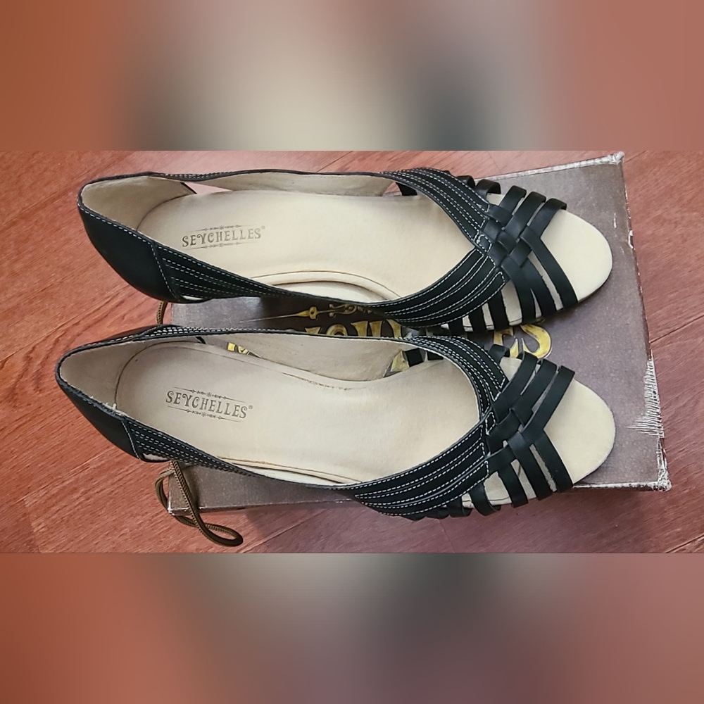 Sandal heels